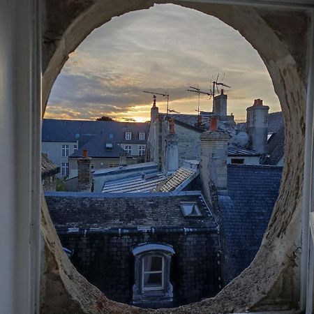 Charmant Appartement Renove Bayeux Esterno foto