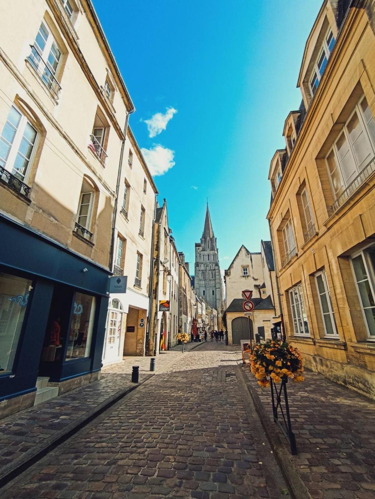 Charmant Appartement Renove Bayeux Esterno foto